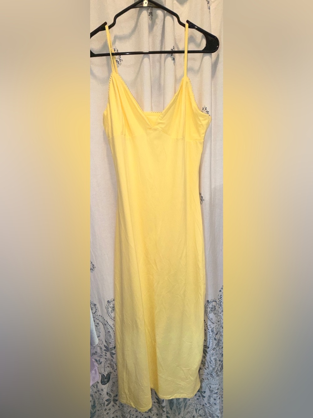 NWOT Simple & Beautiful Yellow Cotton V-neck Dress w Spaghetti Straps Large